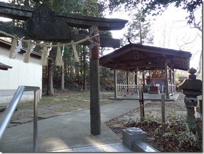 穴蔵稲荷神社